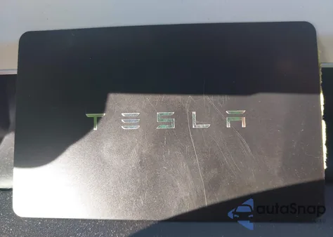 2022 Tesla Model 3 Long Range Dual Motor All-Wheel Drive z USA, uszkodzony, nr VIN 5YJ3E1EB4NF363862